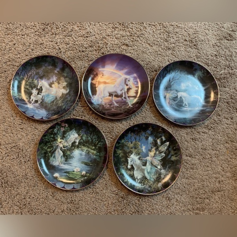 Set of 5 Unicorn Collector Plates Forest Enchantment Silvery Splashes Twilling